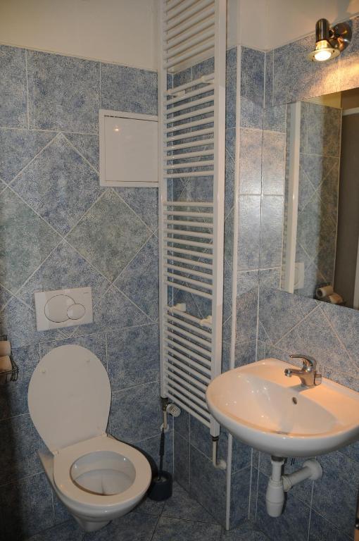 Penzion Pupendo Hradec Kralove Bagian luar foto
